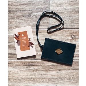 Nena & Co. Brass Womanhood Iron Clutch